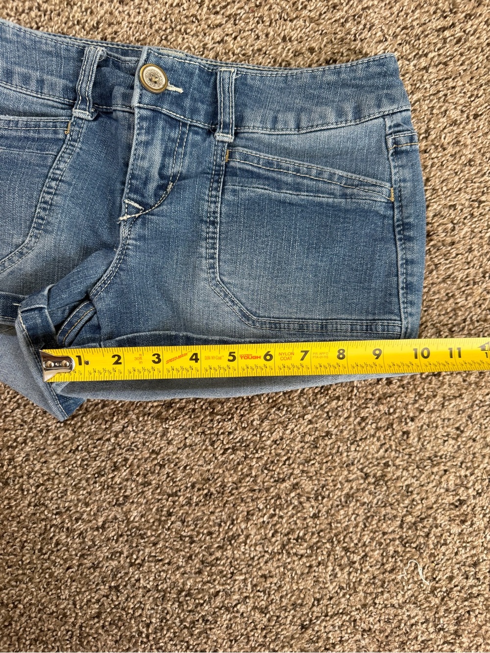 Low Rise Unionbay Mini Shorts - Picture 5 of 7